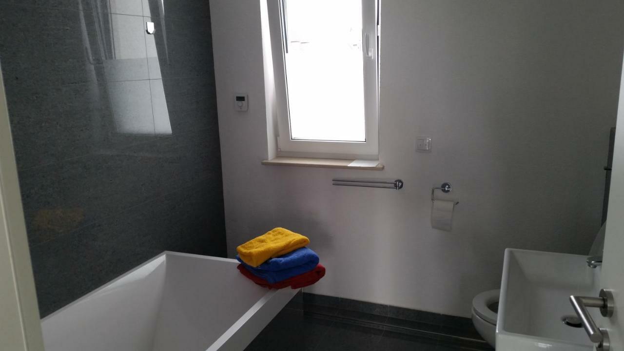 Apartment Near Frankfurt, Fantastic View! Usingen Exteriör bild